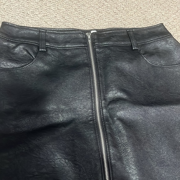 Honey Punch | Skirt - Picture 5 of 8